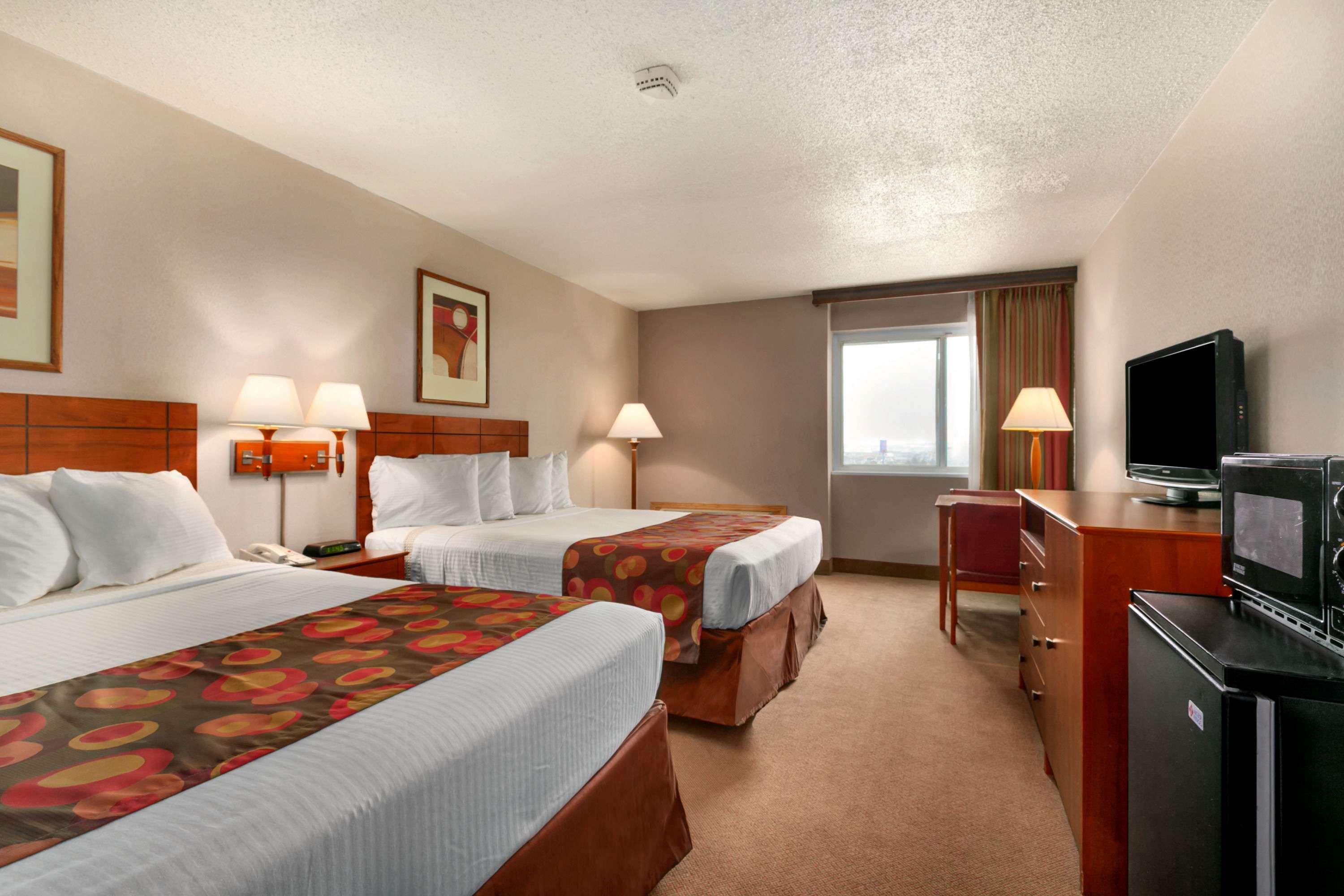 Ramada By Wyndham Bismarck Otel Dış mekan fotoğraf