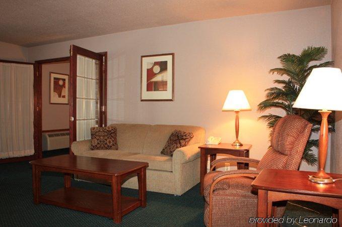 Ramada By Wyndham Bismarck Otel Oda fotoğraf