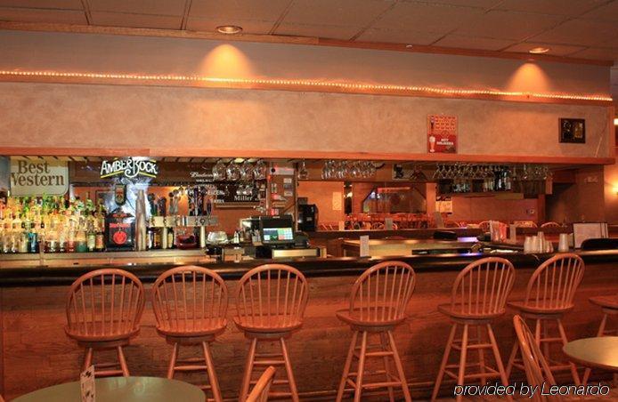 Ramada By Wyndham Bismarck Otel Restoran fotoğraf
