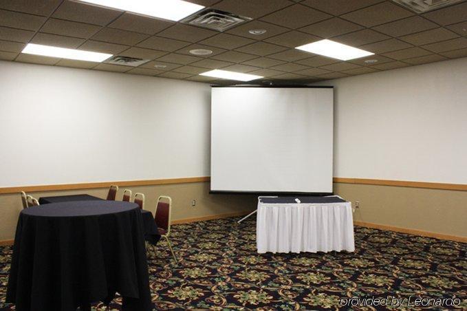 Ramada By Wyndham Bismarck Otel Konforlar fotoğraf