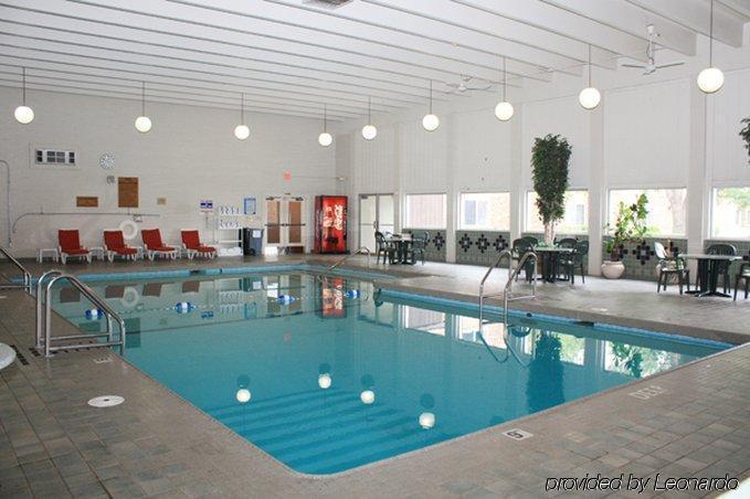 Ramada By Wyndham Bismarck Otel Konforlar fotoğraf